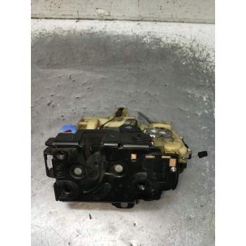 MOTOR CIERRE CENTRALIZADO TRASERO DERECHO 991993300 5P 2001