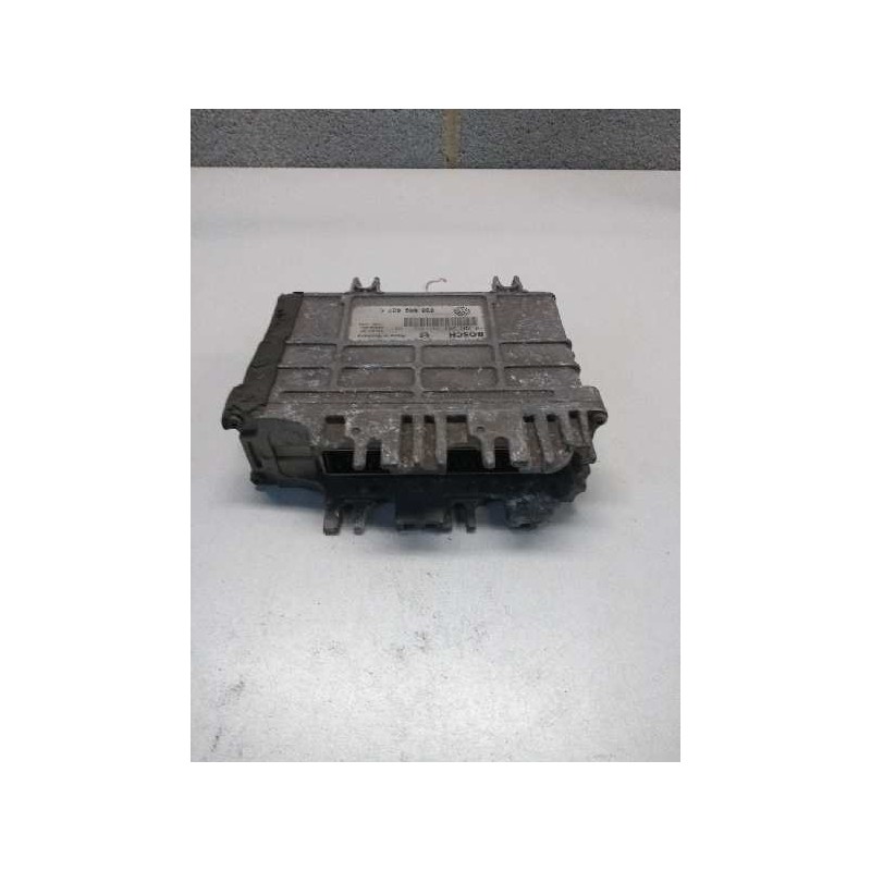 Recambio de centralita motor uce para volkswagen polo berlina (6n1) 1.0 referencia OEM IAM 0261203931 0261203932 030906027E