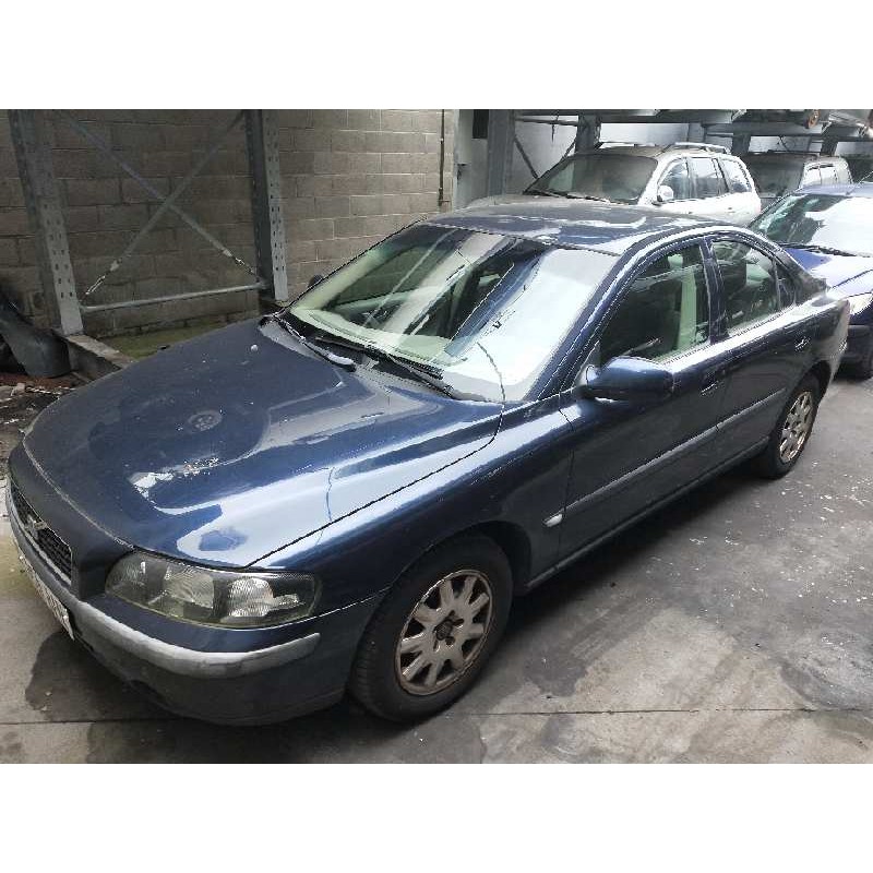 volvo s60 berlina del año 2001