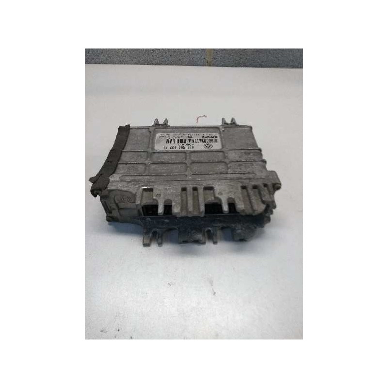 Recambio de centralita motor uce para volkswagen polo berlina (6n1) 1.4 referencia OEM IAM 0261204617 030906027AA 