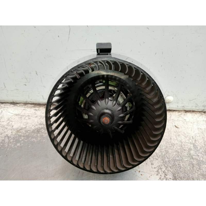 Recambio de motor calefaccion para dacia sandero ambiance referencia OEM IAM   2008