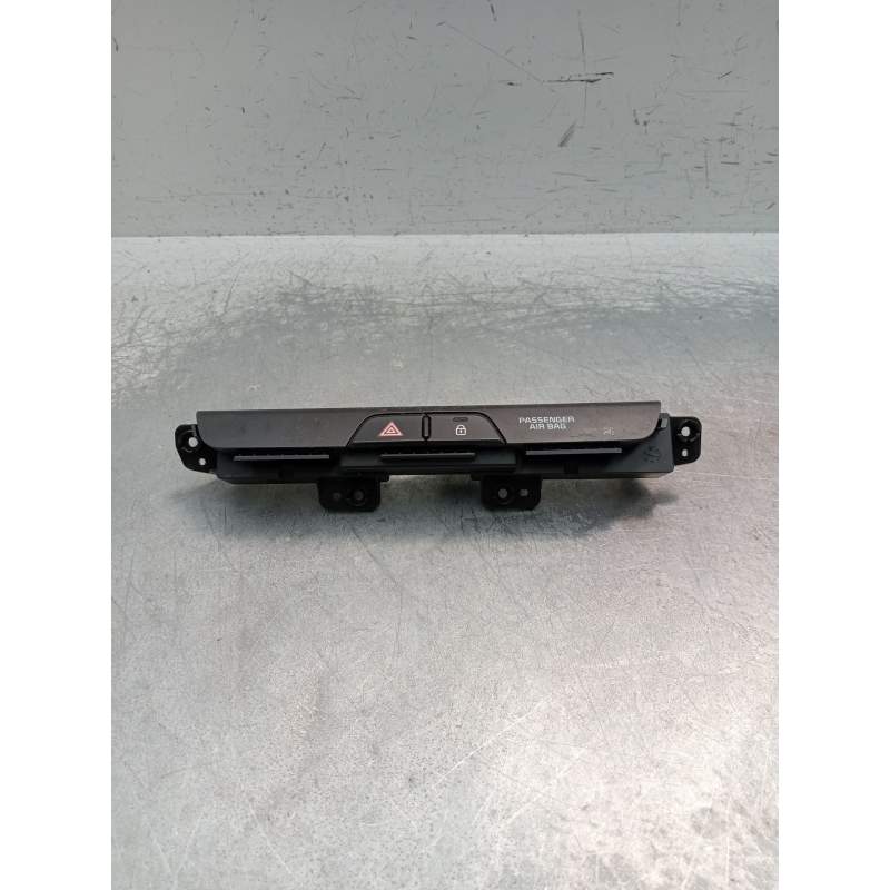 Recambio de mando multifuncion para kia stonic (yb) 1.0 t-gdi referencia OEM IAM 4D63611000 93790H8010WK 2017