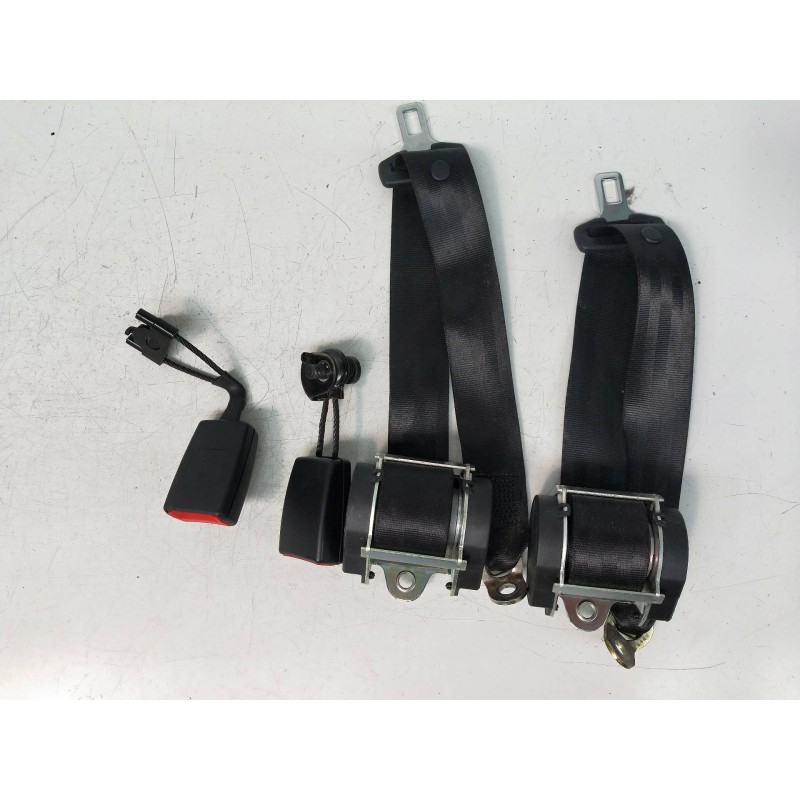 Recambio de juego cinturones trasero para seat toledo (5p2) 2.0 tdi referencia OEM IAM   5P