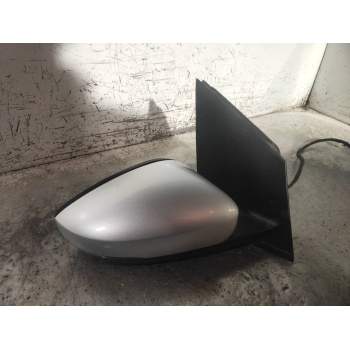 RETROVISOR DERECHO ELECTRICO