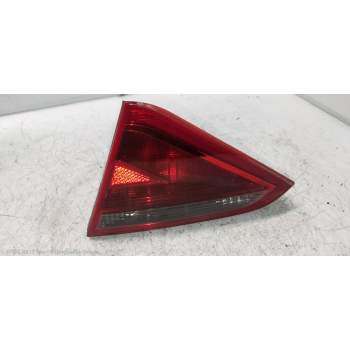 PILOTO TRASERO DERECHO INTERIOR 8T0945094 