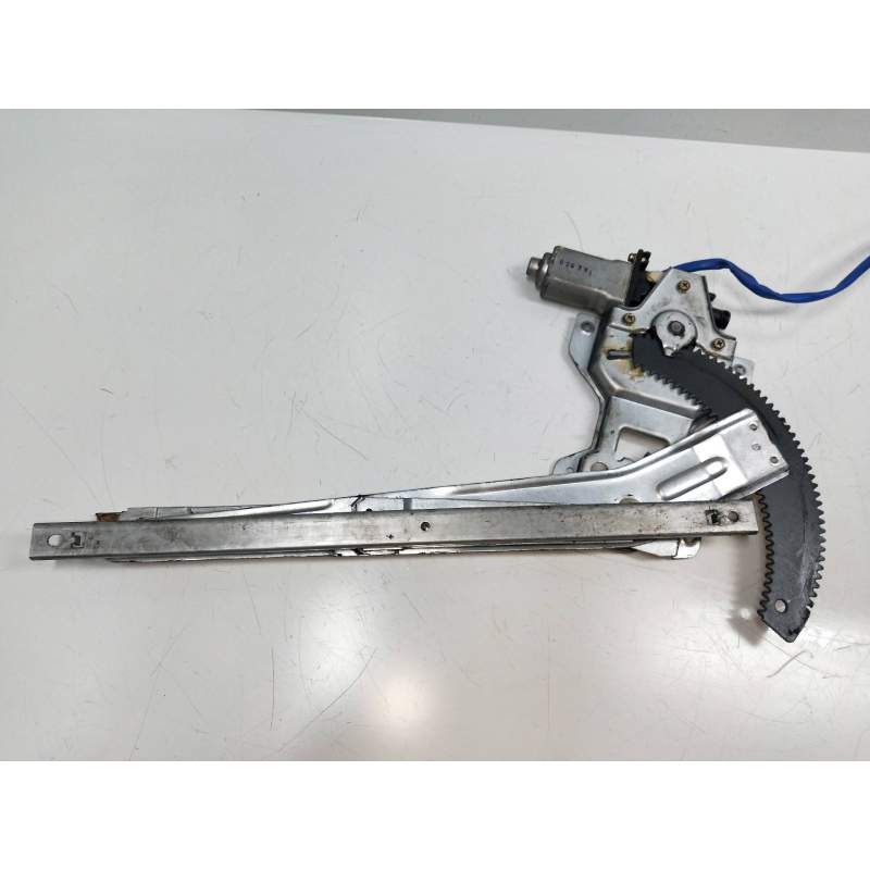 Recambio de elevalunas delantero derecho para hyundai santa fe (sm) referencia OEM IAM 9882017100  5P