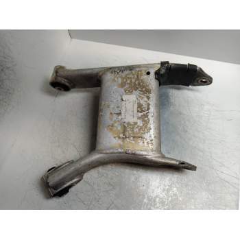 BRAZO SUSPENSION INFERIOR TRASERO DERECHO 520G 1995