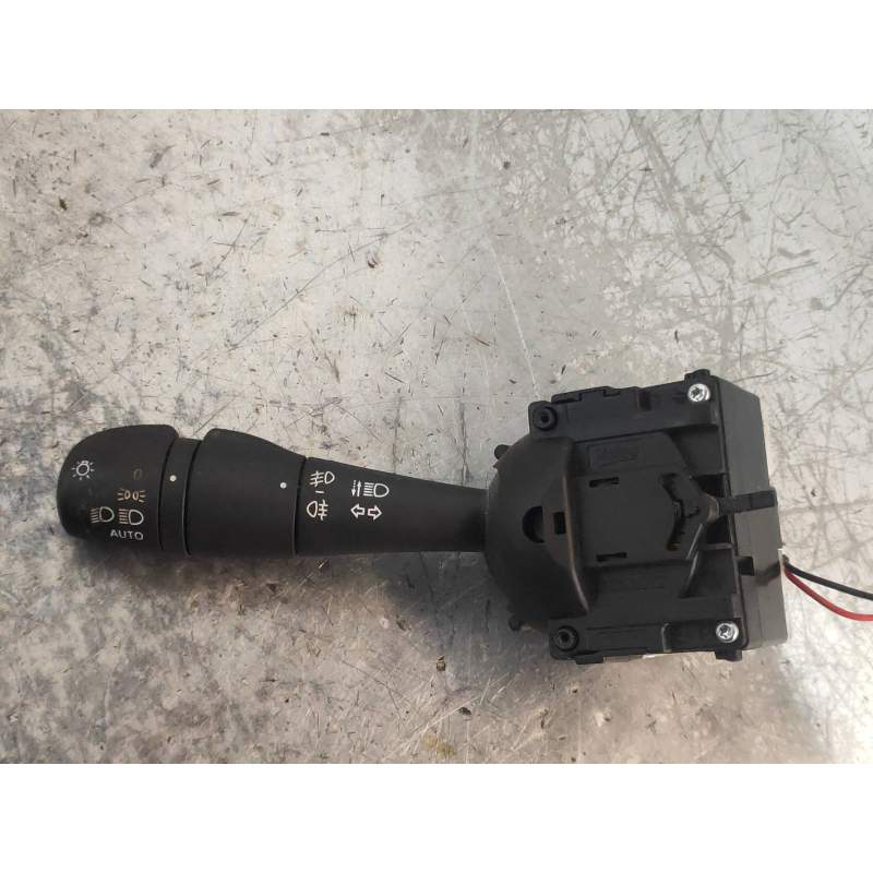 Recambio de mando luces para renault clio iv limited referencia OEM IAM 255675887R  12