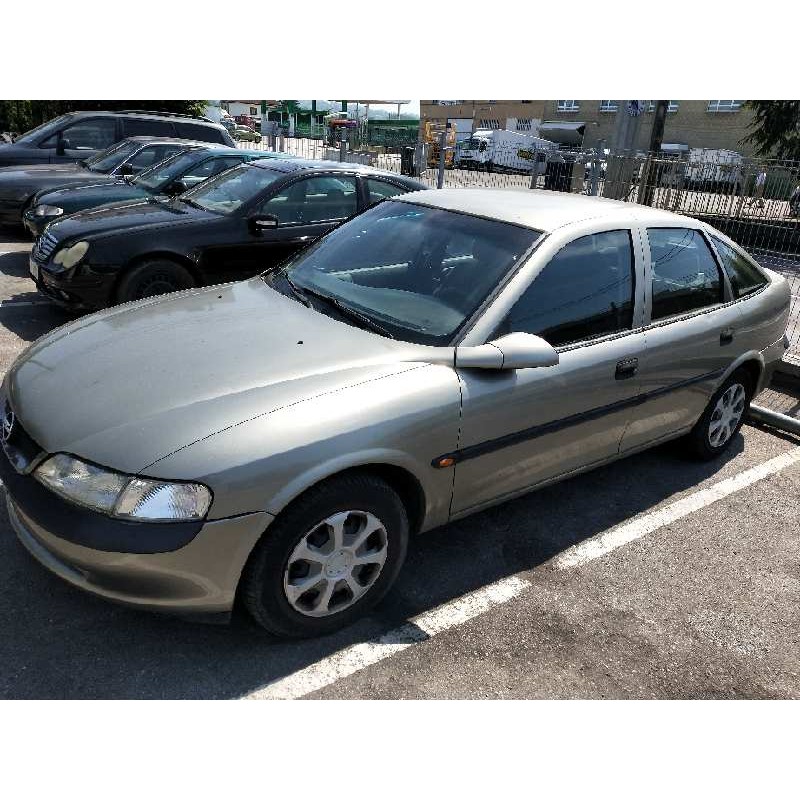 opel vectra b berlina del año 1997