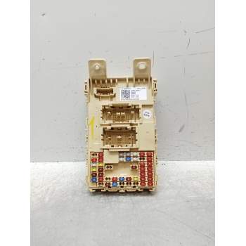 CAJA RELES / FUSIBLES 91953Q0410 919C5W0010 919D5Q0010 2020