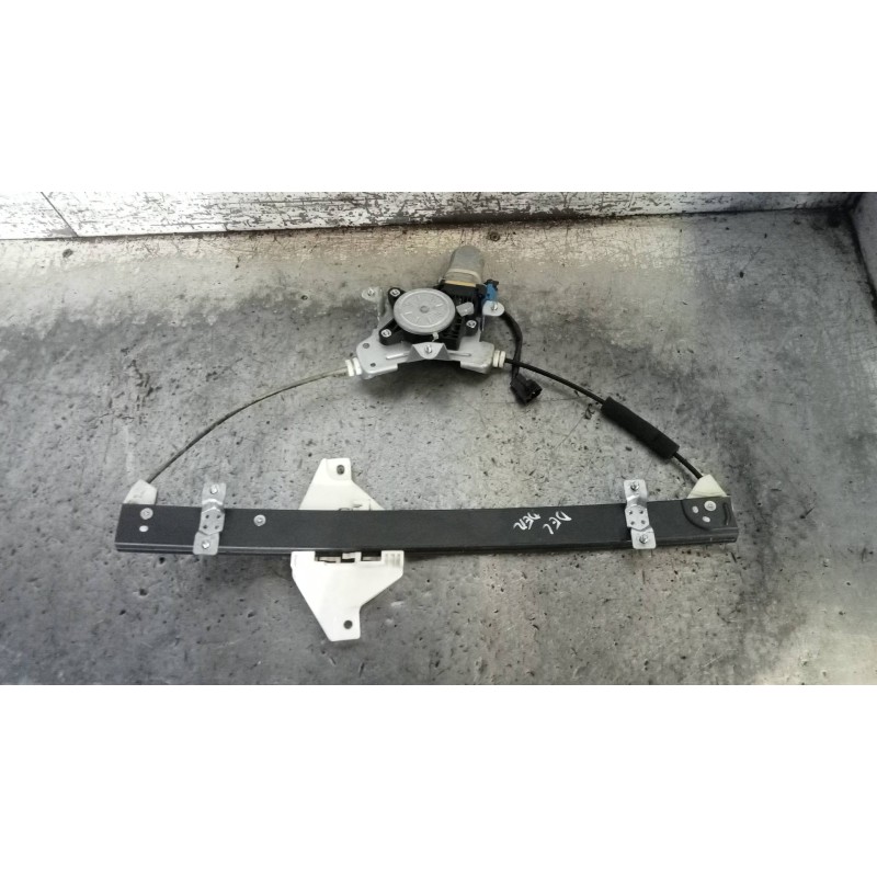 Recambio de elevalunas trasero derecho para chevrolet captiva 2.0 vcdi lt referencia OEM IAM 96627082  