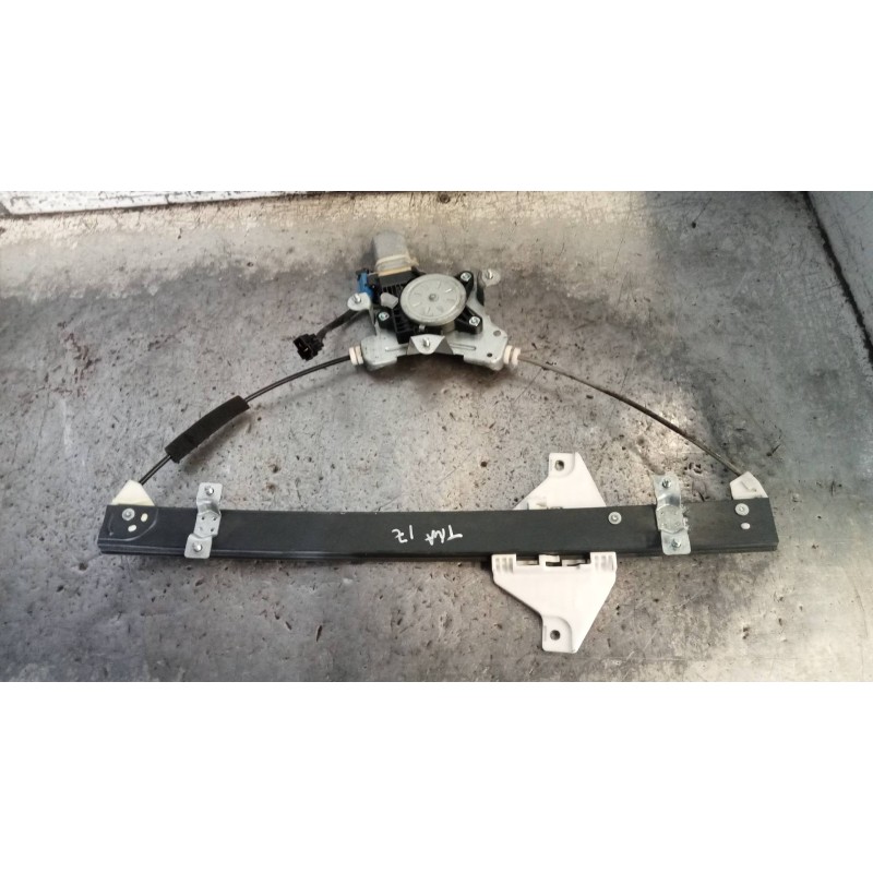 Recambio de elevalunas trasero izquierdo para chevrolet captiva 2.0 vcdi lt referencia OEM IAM 96627081  