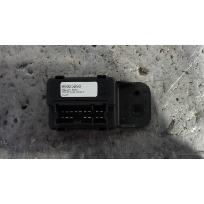 Recambio de modulo electronico para chevrolet captiva 2.0 vcdi lt referencia OEM IAM 96825990  