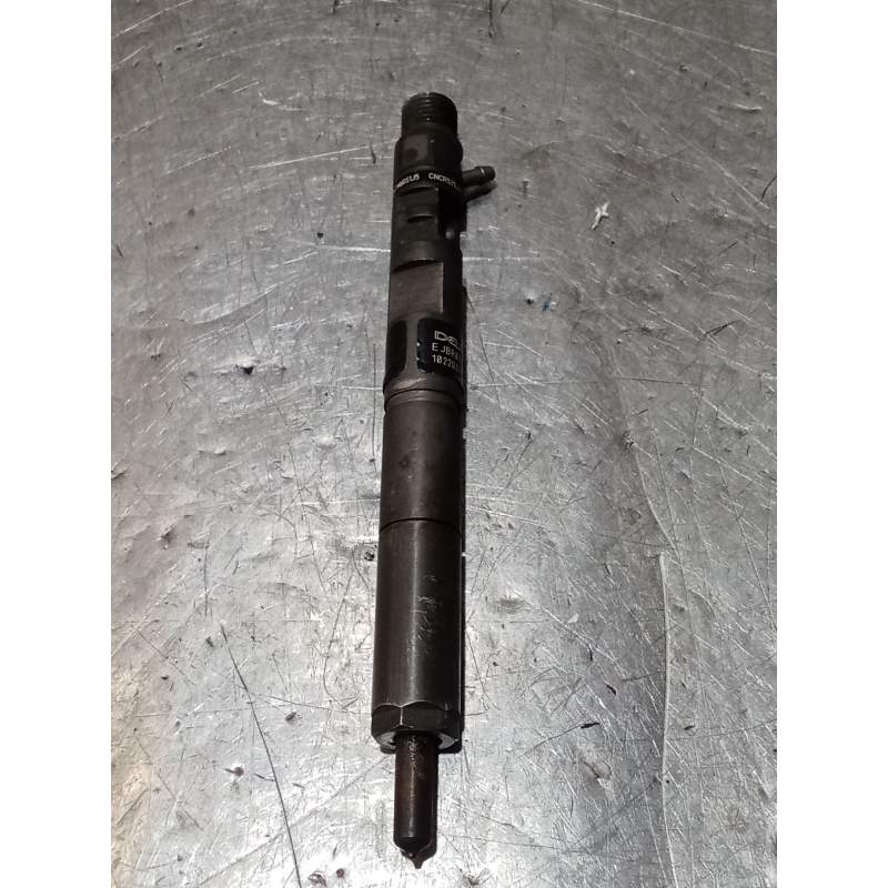 Recambio de inyector para hyundai terracan (hp) 2.9 crdi 4wd referencia OEM IAM 1022GZ21W05 EJBR03902D DELPHI