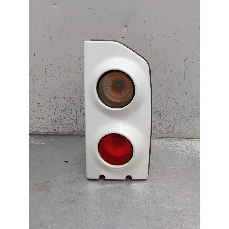 Recambio de piloto trasero derecho para santana 300/350 2.0 tdi 4x4 referencia OEM IAM   2004