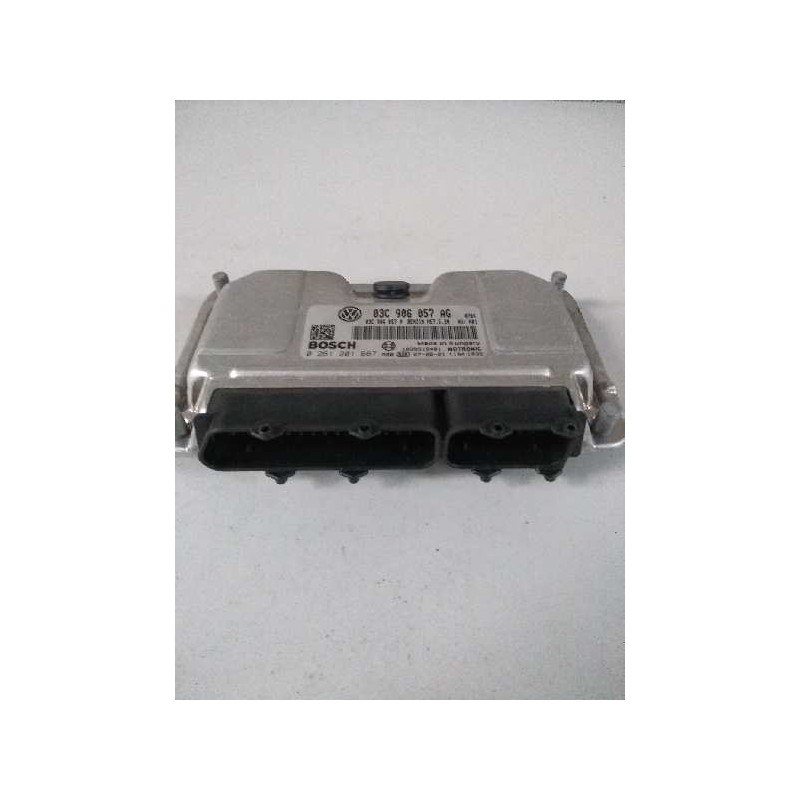 Recambio de centralita motor uce para volkswagen polo (9n3) 1.6 16v referencia OEM IAM 0261201667 03C906057AG 03C906057M ME7520