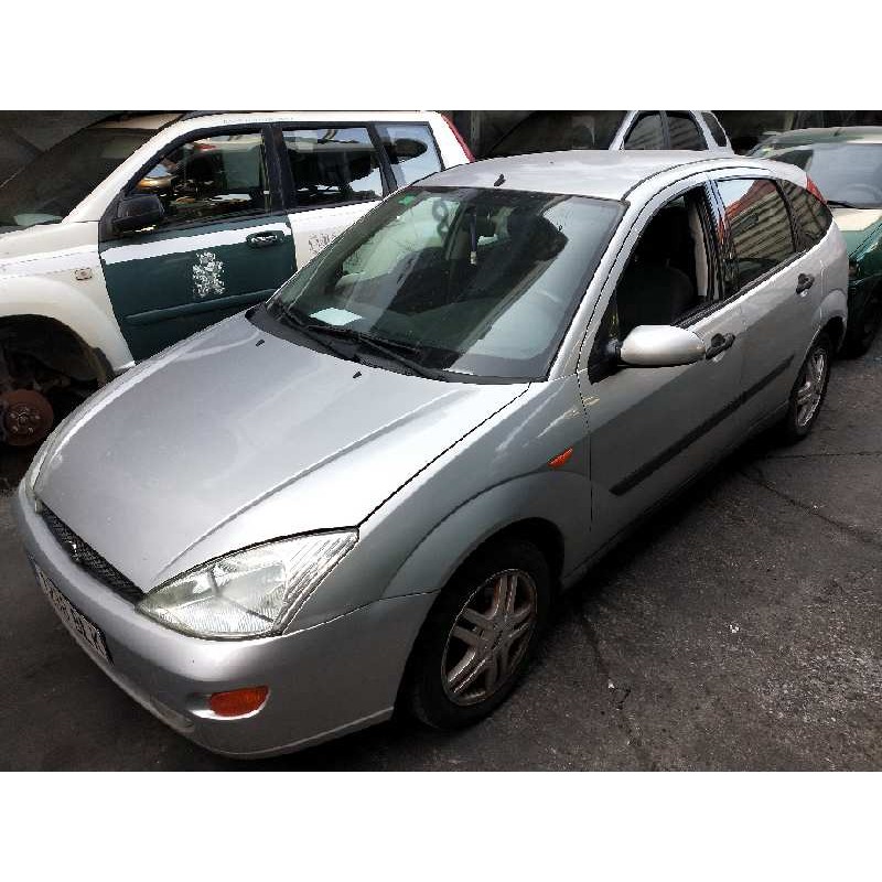 ford focus berlina (cak) del año 2001