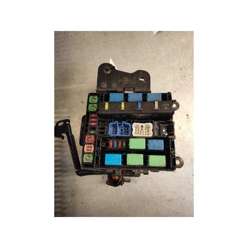 Recambio de caja reles / fusibles para suzuki grand vitara jb (jt) 1.9 ddis turbodiesel referencia OEM IAM   