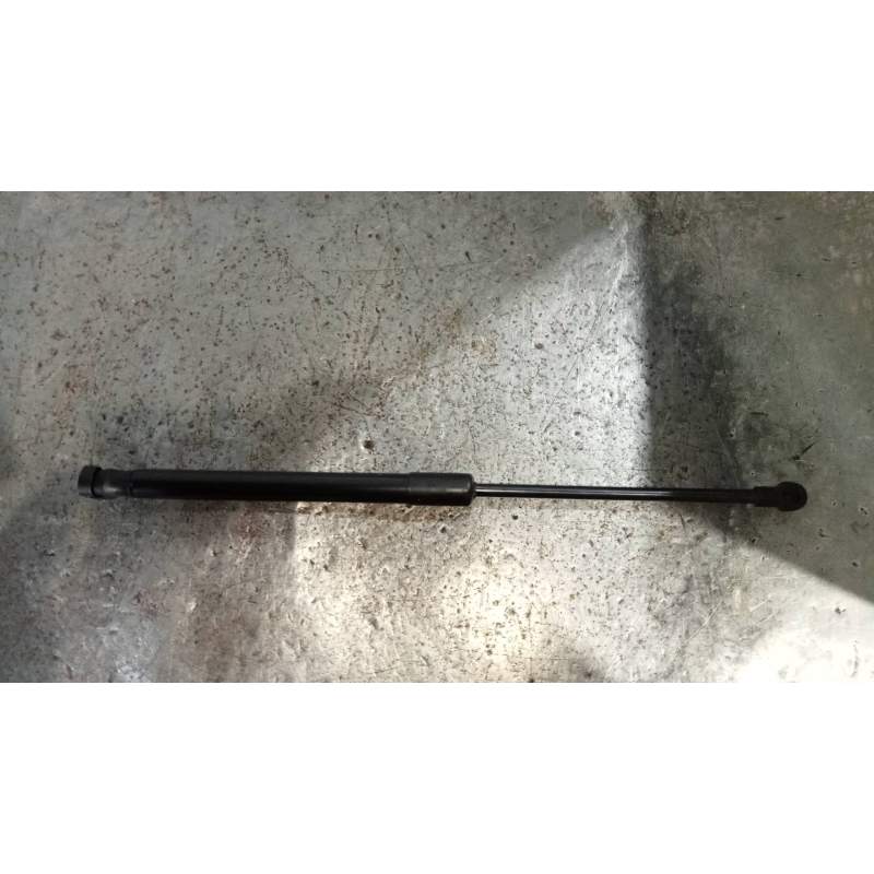 Recambio de amortiguadores capo para volkswagen touran (1t2) highline referencia OEM IAM   2007