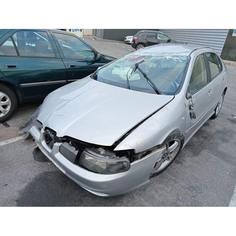 SEAT LEON (1M1)