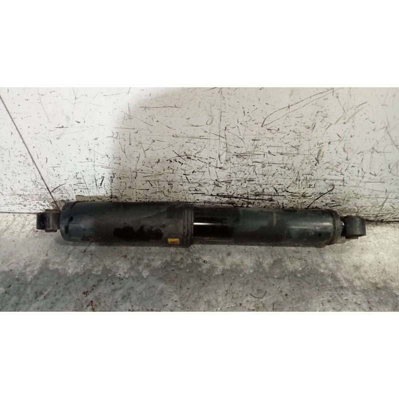 Recambio de amortiguador trasero izquierdo para chevrolet captiva 2.0 vcdi lt referencia OEM IAM   