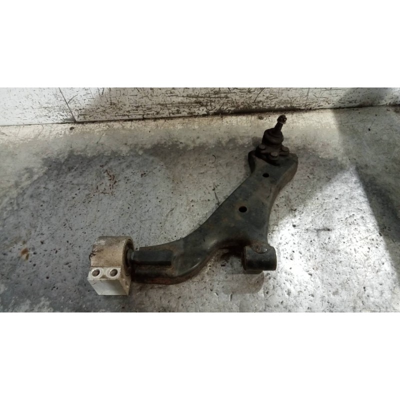 Recambio de brazo suspension inferior delantero izquierdo para chevrolet captiva 2.0 vcdi lt referencia OEM IAM   