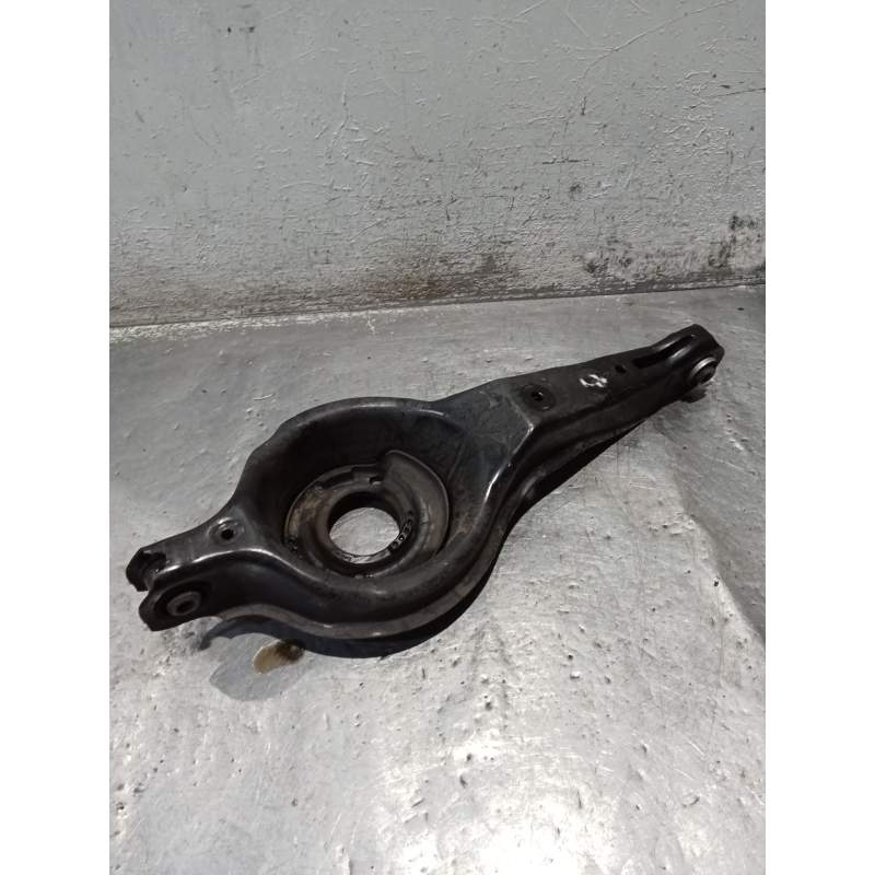 Recambio de brazo suspension inferior trasero derecho para ford focus turn. business referencia OEM IAM  15TDCI 2014