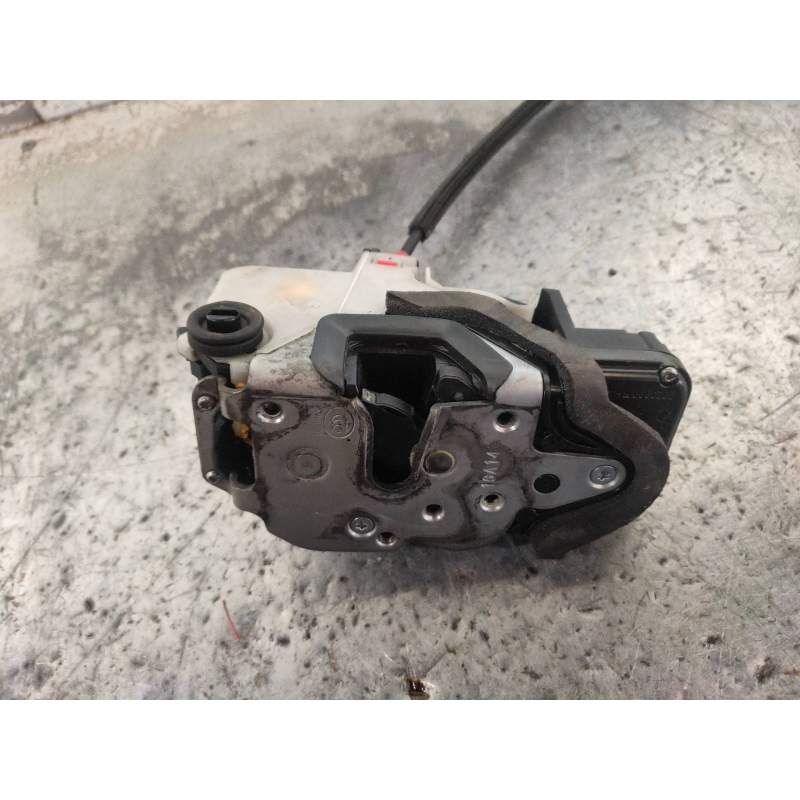 Recambio de motor cierre centralizado trasero derecho para opel zafira tourer excellence referencia OEM IAM  5P 2012