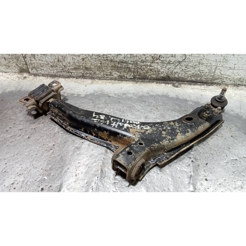 Recambio de brazo suspension inferior delantero izquierdo para opel kadett e gl berlina referencia OEM IAM   