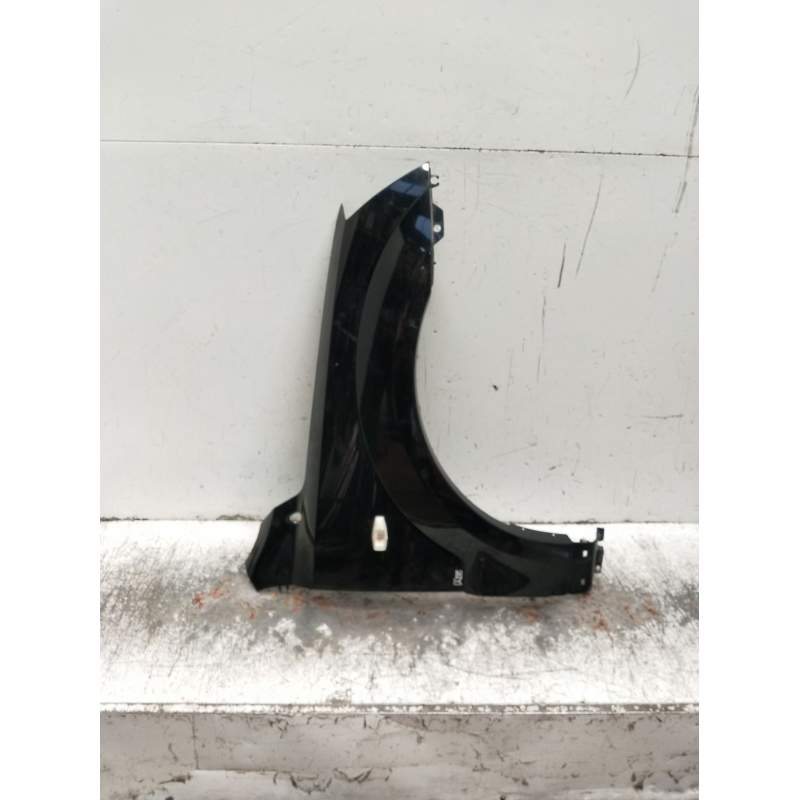 Recambio de aleta delantera derecha para kia sorento i (jc) 2.5 crdi referencia OEM IAM   2006