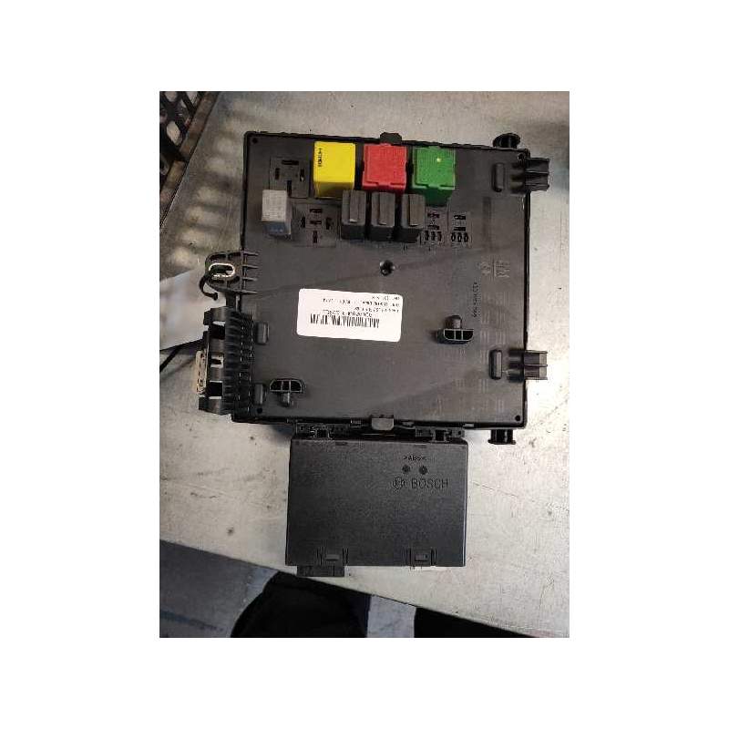 Recambio de caja reles / fusibles para opel signum básico referencia OEM IAM 13112909 5807 146221 2909