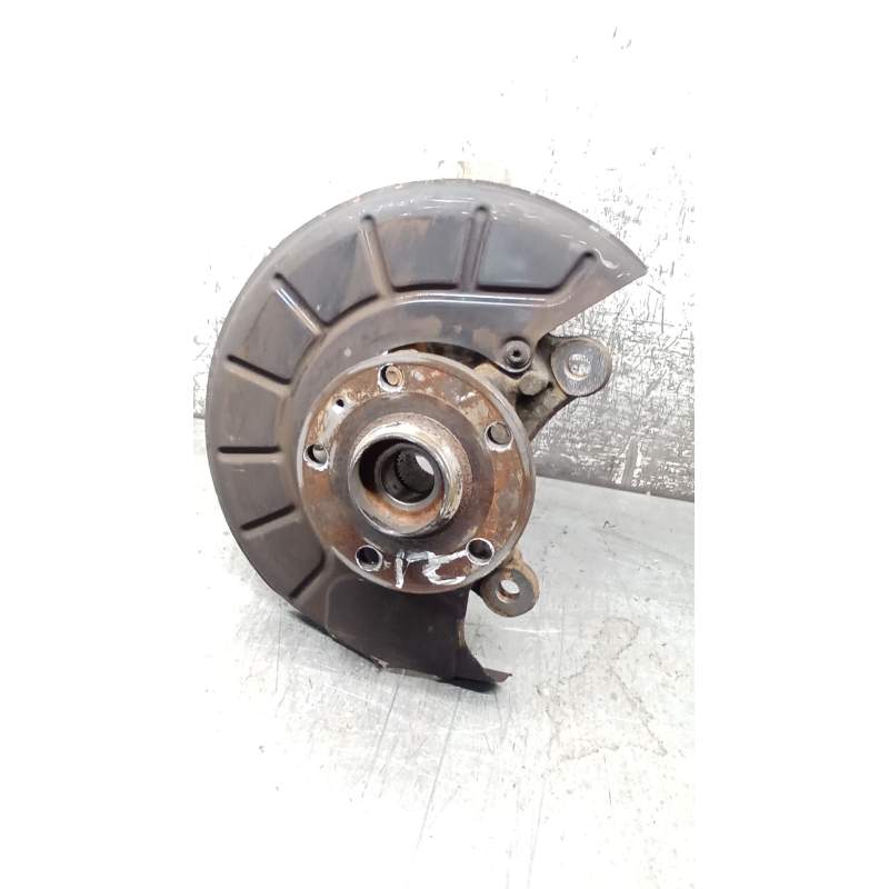 Recambio de mangueta delantera izquierda para seat altea (5p1) 1.2 tsi referencia OEM IAM  12G 2009
