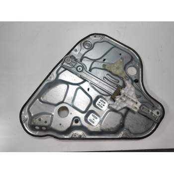 ELEVALUNAS TRASERO DERECHO 834602R000 5P