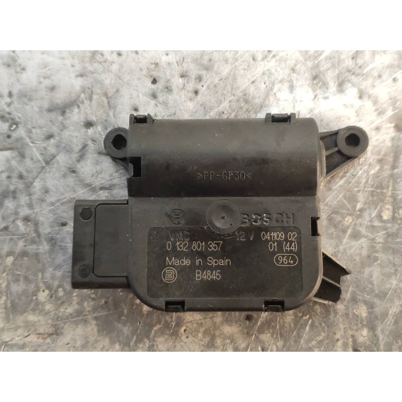 Recambio de motor apertura trampillas climatizador para seat ibiza sc (6j1) bocanegra referencia OEM IAM 0132801357  