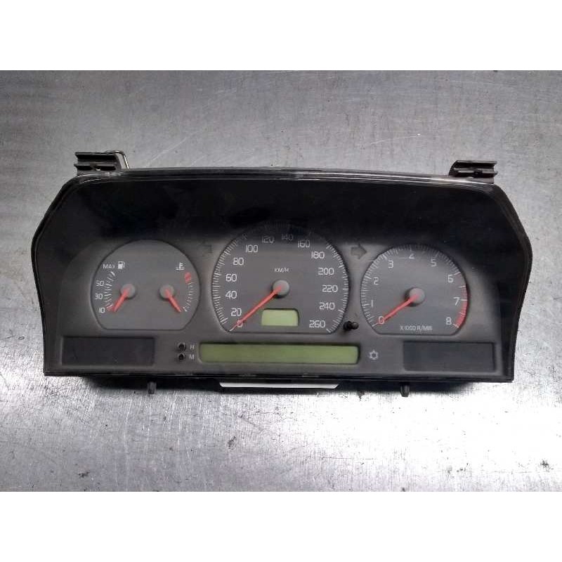 Recambio de cuadro instrumentos para volvo c70 cabriolet 2.4 20v turbo cat referencia OEM IAM 9472525 69294300T 