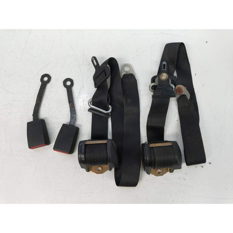 Recambio de juego cinturones delantero para mercedes-benz clase c (w201) berlina referencia OEM IAM   4P
