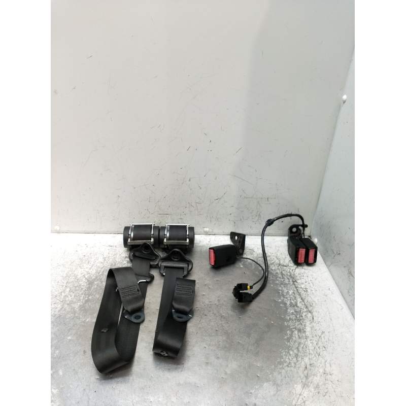 Recambio de juego cinturones trasero para peugeot 207/207+ (wa_, wc_) 1.6 hdi referencia OEM IAM  5P 2006