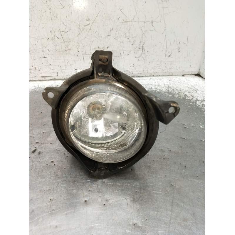 Recambio de faro antiniebla izquierdo para ssangyong rodius i 2.7 xdi referencia OEM IAM   2005