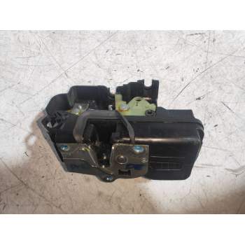 MOTOR CIERRE CENTRALIZADO DELANTERO DERECHO 5P 2006