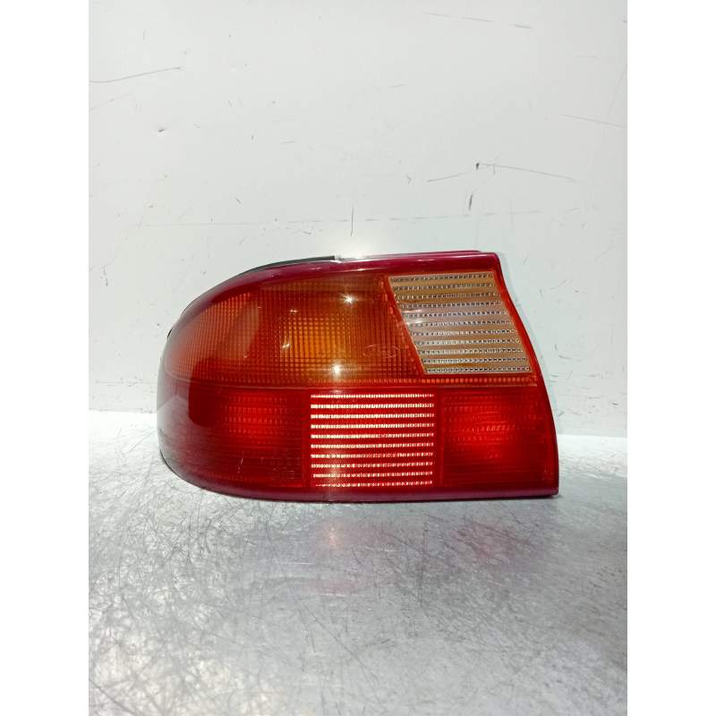 Recambio de piloto trasero izquierdo para ford mondeo berlina/familiar (fd) 1.8 16v cat referencia OEM IAM  4P 1993
