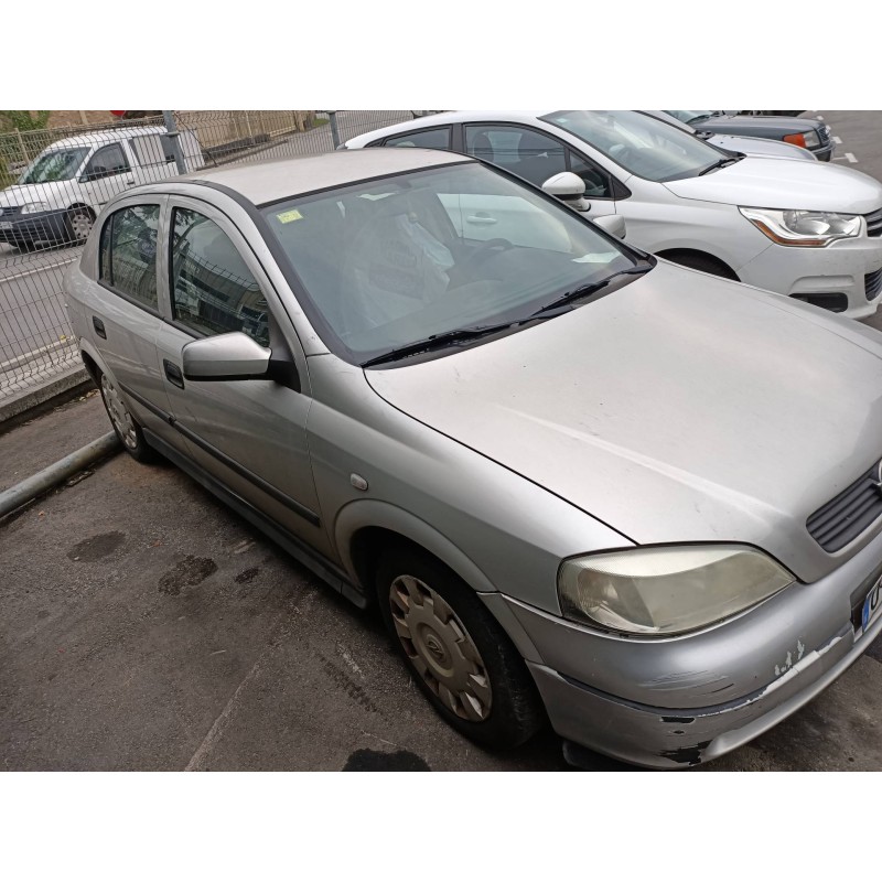 opel astra g berlina del año 2001