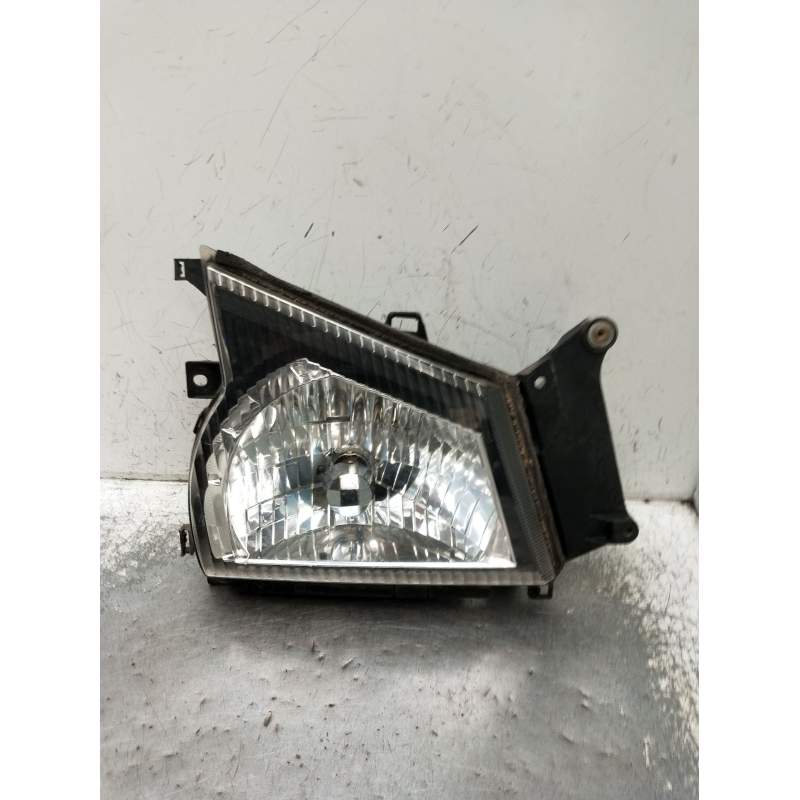 Recambio de faro derecho para isuzu nkr77 nkr 85e2 referencia OEM IAM   2007