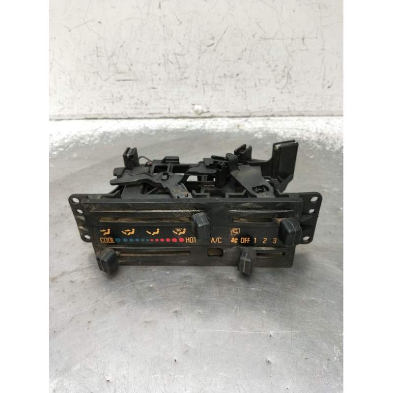 Recambio de mando calefaccion / aire acondicionado para isuzu nkr77 nkr 85e2 referencia OEM IAM   2007