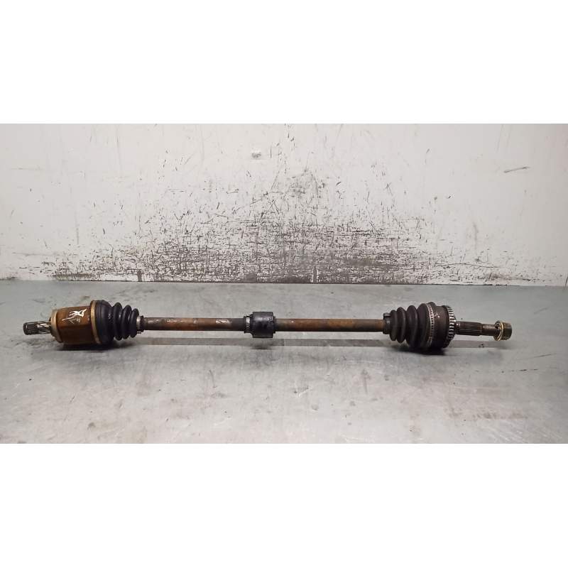 Recambio de transmision delantera derecha para nissan primera hatchback (p11) 1.6 16v referencia OEM IAM  16G 1999