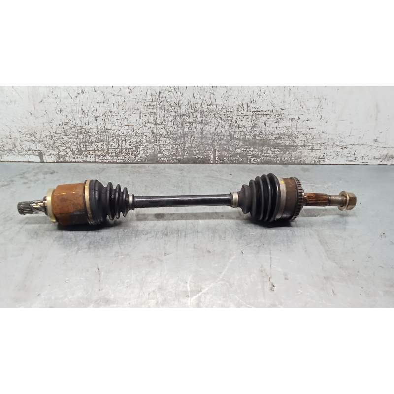 Recambio de transmision delantera izquierda para nissan primera hatchback (p11) 1.6 16v referencia OEM IAM  16G 1999