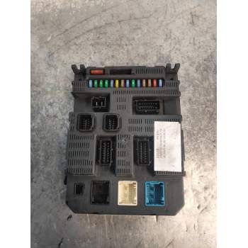 CAJA RELES / FUSIBLES 9663798280 BSI2004P0600 14HDI 2006