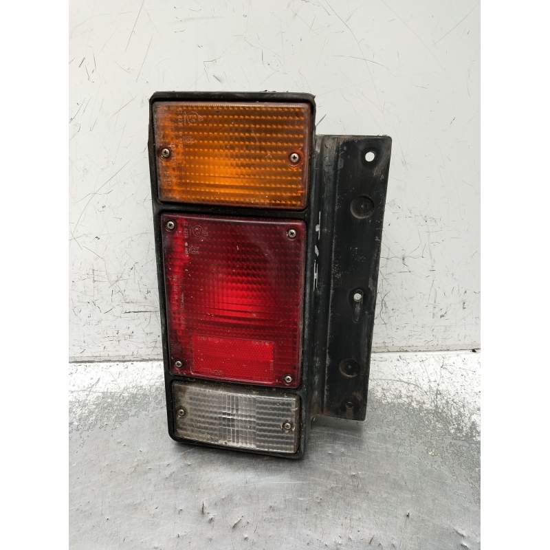 Recambio de piloto trasero izquierdo para isuzu nkr77 nkr 85e2 referencia OEM IAM   2007