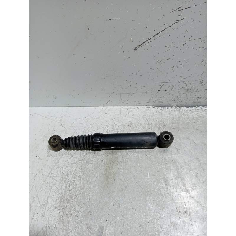 Recambio de amortiguador trasero izquierdo para peugeot 205 berlina 1.8 d generation referencia OEM IAM   