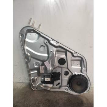 ELEVALUNAS TRASERO DERECHO 834801H020 
