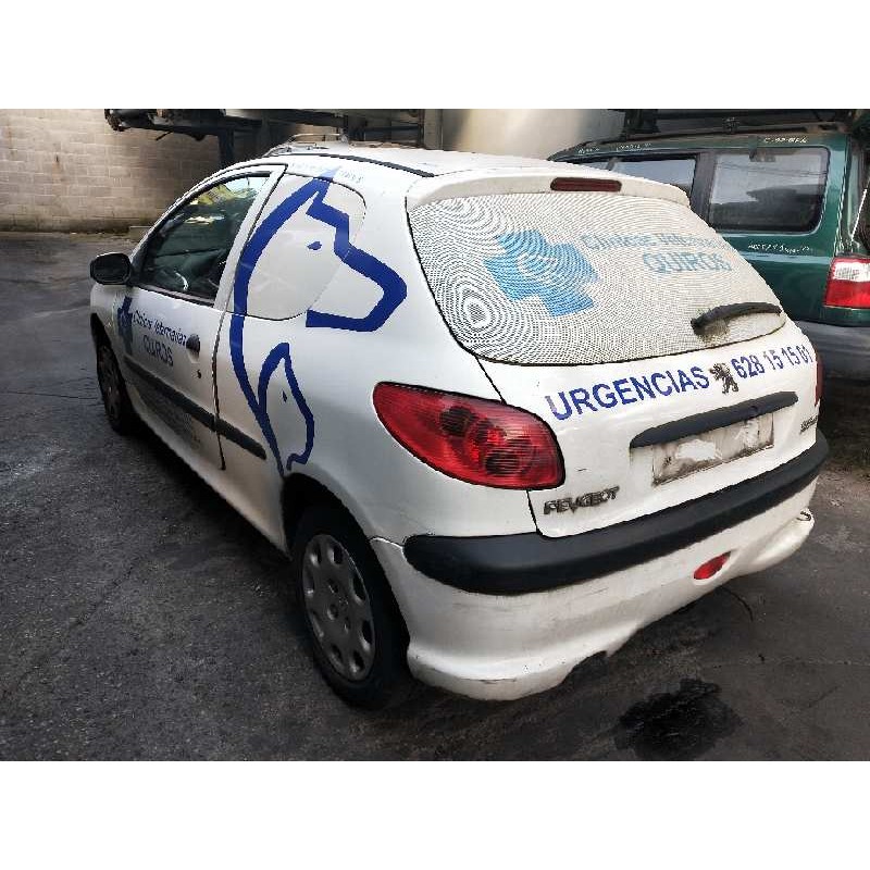 peugeot 206 berlina del año 2004